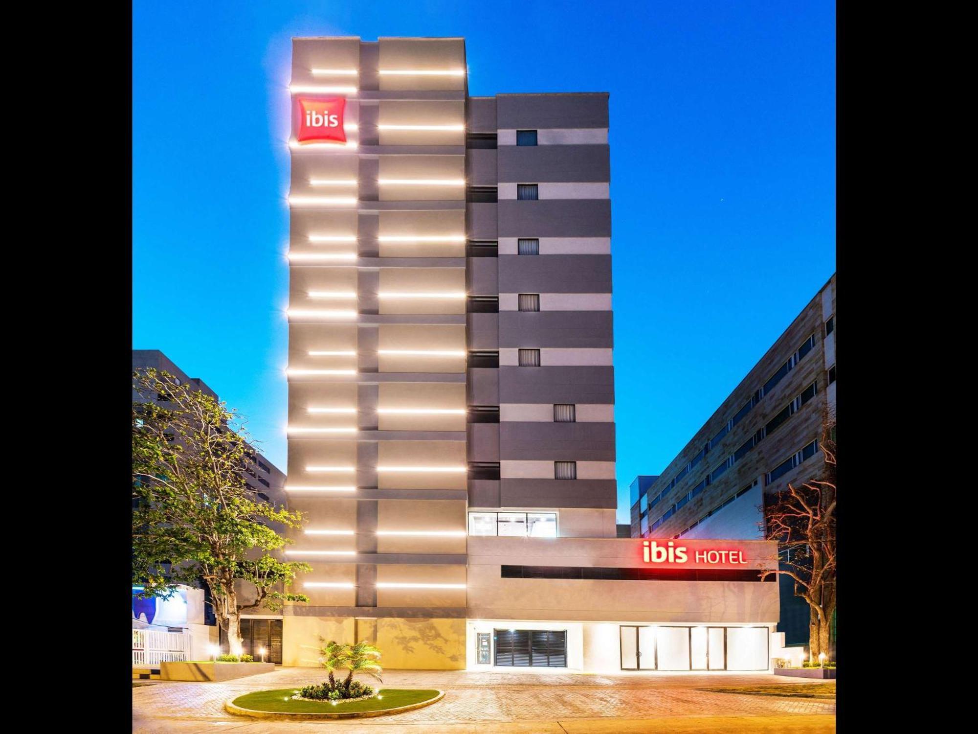 Ibis Barranquilla Hotel Екстериор снимка